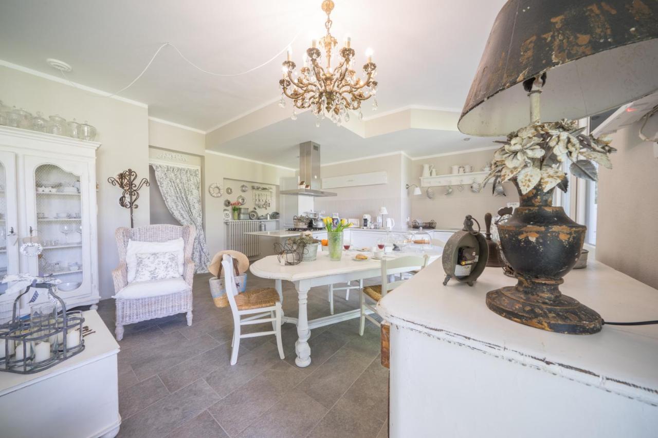 Bnbook Maison Charlotte Lago Maggiore ปอร์โต วัลตราวาเยีย ภายนอก รูปภาพ